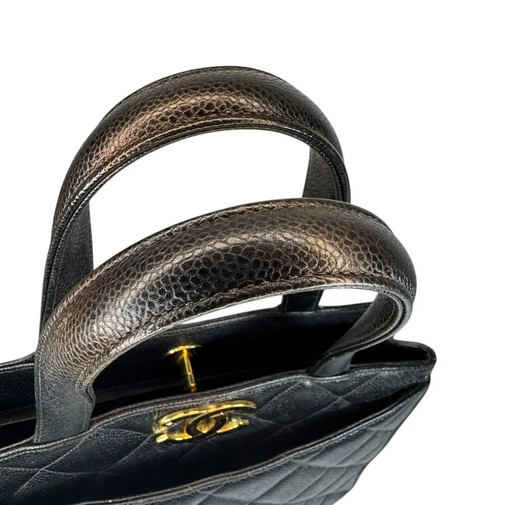 Chanel Caviar Vintage Tote Bag Quilted CC Turnlock Black/Gold Matelasse XL Logo - Picture 15 of 16